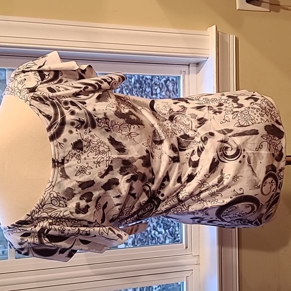 NWT Style & Co Flutter Sleeve Top - Picture 2 of 6